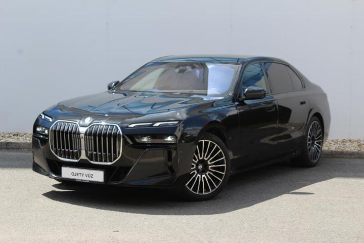 Vůz s VIN WBA21EJ030CR61320