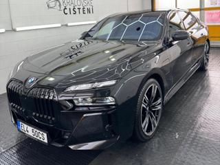 BMW Řada 7 750E limuzína