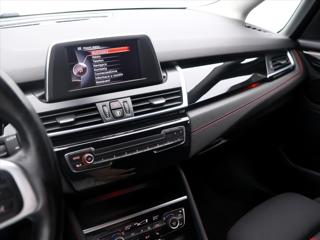 BMW Řada 2 2,0 218d Aut GrandTourer 7Míst MPV - Foto 17