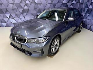 BMW Řada 3 320i A/T SPORT LINE, NAVIGACE, sedan