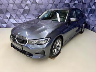 BMW Řada 3 320i A/T SPORT LINE, NAVIGACE, LED, ADAPTIV sedan