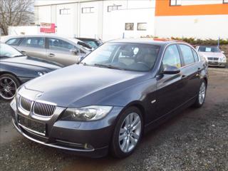 BMW Řada 3 330i N52 190kW/6Q manuál sedan