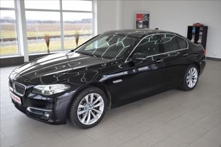 BMW Řada 5 3,0 530d xDrive Luxury Line sedan