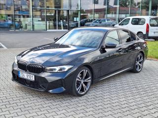 BMW Řada 3 2,0 xDrive  CZ HeadUp Mpacket sedan