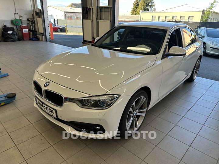 BMW Řada 3 - ilustrační obrázek