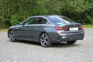 BMW Řada 3 320xd / M-PAKET / HUD / CZ sedan - Foto 43