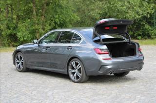 BMW Řada 3 320xd / M-PAKET / HUD / CZ sedan - Foto 10