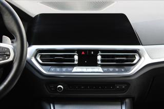 BMW Řada 3 320xd / M-PAKET / HUD / CZ sedan - Foto 21