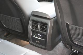 BMW Řada 3 320xd / M-PAKET / HUD / CZ sedan - Foto 34
