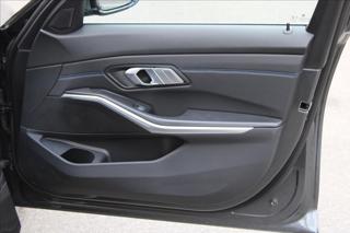 BMW Řada 3 320xd / M-PAKET / HUD / CZ sedan - Foto 30
