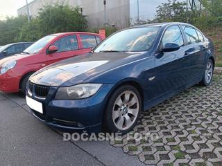 BMW Řada 3 3.0 i sedan