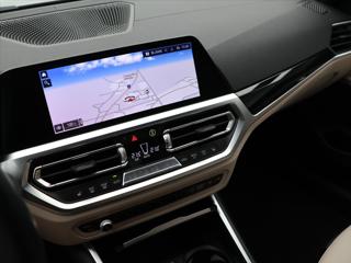 BMW Řada 3 2,0 320d 140kW XDrive Aut. DPH sedan - Foto 19