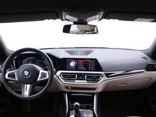 BMW Řada 3 2,0 320d 140kW XDrive Aut. DPH sedan - Foto 25