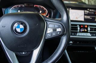 BMW Řada 3 BMW 320D XDRIVE sedan - Foto 12