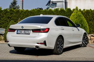 BMW Řada 3 BMW 320D XDRIVE sedan - Foto 5