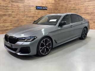 BMW Řada 5 M550i xDRIVE LASER HUD sedan