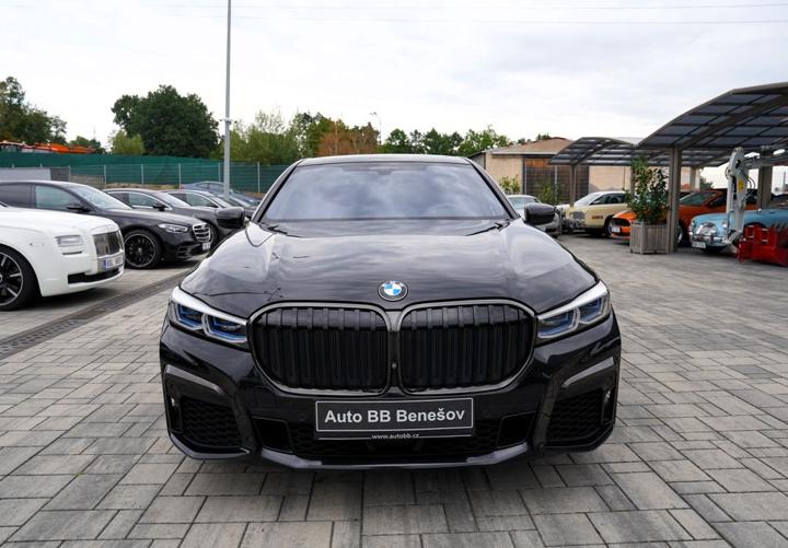 Vůz s VIN WBA7S61090CE22759