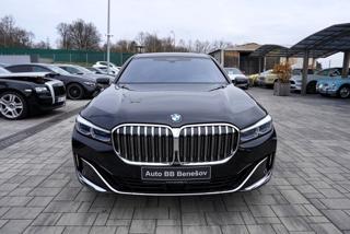 BMW Řada 7 M760Li xDrive/6.6i/V12/590PS sedan