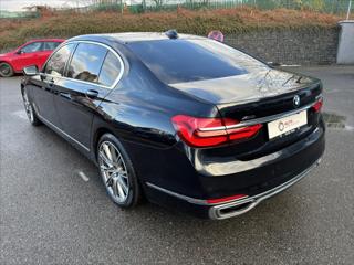 BMW Řada 7 4,4 i 750Li xDrive Individual sedan - Foto 3