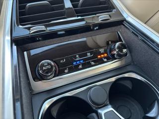 BMW Řada 7 4,4 i 750Li xDrive Individual sedan - Foto 13