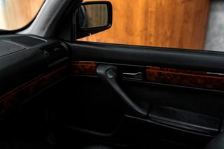 BMW Řada 7 Shadow-line sedan - Foto 20