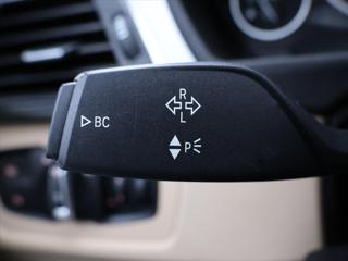 BMW Řada 3 2,0 318d M Sport Aut. CZ DPH sedan - Foto 17