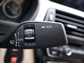 BMW Řada 3 2,0 318d M Sport Aut. CZ DPH sedan - Foto 19
