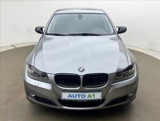 BMW Řada 3 2,0 i POLOKŮŽE AC VELKÝ SERVIS sedan - Foto 2