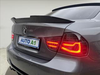 BMW Řada 3 2,0 i POLOKŮŽE AC VELKÝ SERVIS sedan - Foto 43