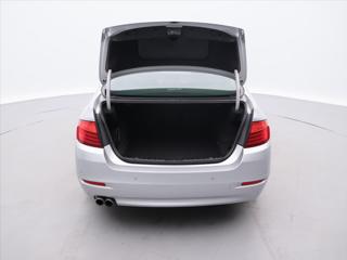 BMW Řada 5 2,0 d 160kW xDrive Aut. CZ sedan - Foto 9