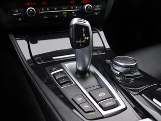 BMW Řada 5 2,0 d 160kW xDrive Aut. CZ sedan - Foto 28