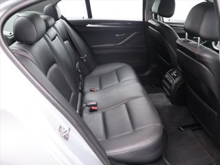 BMW Řada 5 2,0 d 160kW xDrive Aut. CZ sedan - Foto 13