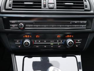 BMW Řada 5 2,0 d 160kW xDrive Aut. CZ sedan - Foto 27