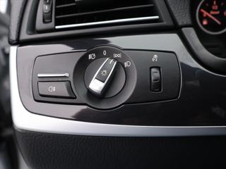BMW Řada 5 2,0 d 160kW xDrive Aut. CZ sedan - Foto 17