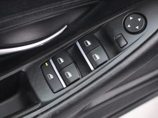 BMW Řada 5 2,0 d 160kW xDrive Aut. CZ sedan - Foto 15