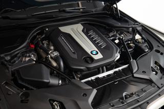BMW Řada 5 M550d xDrive/HarmanKardon/Ventilovaná sedadla sedan - Foto 21
