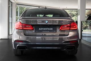 BMW Řada 5 M550d xDrive/HarmanKardon/Ventilovaná sedadla sedan - Foto 3