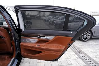 BMW Řada 7 M760Li xDrive/6.6i/V12/590PS sedan - Foto 17