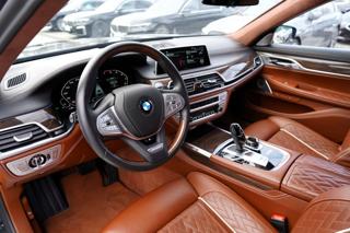 BMW Řada 7 M760Li xDrive/6.6i/V12/590PS sedan - Foto 23
