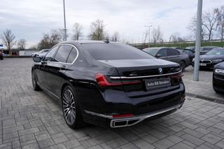 BMW Řada 7 M760Li xDrive/6.6i/V12/590PS sedan - Foto 4