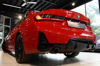 BMW Řada 3 320d xDrive M Sport DAProf / NezTop sedan - Foto 31