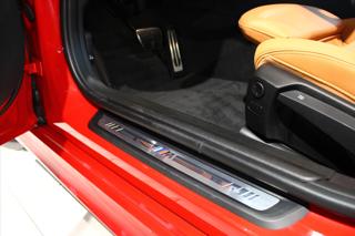 BMW Řada 3 320d xDrive M Sport DAProf / NezTop sedan - Foto 9
