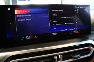 BMW Řada 3 320d xDrive M Sport DAProf / NezTop sedan - Foto 19