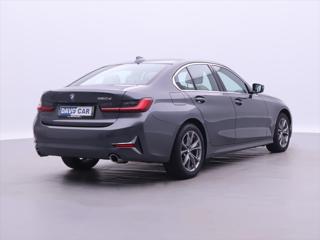 BMW Řada 3 2,0 320d 140kW XDrive Aut. DPH sedan - Foto 9