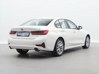 BMW Řada 3 2,0 320d 140 kW xDrive ADVANTAGE sedan - Foto 2