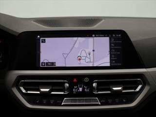 BMW Řada 3 2,0 320d 140 kW xDrive ADVANTAGE sedan - Foto 14