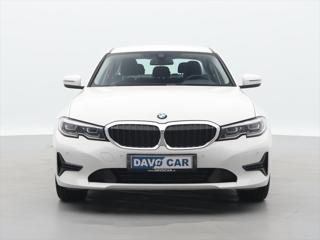 BMW Řada 3 2,0 320d 140 kW xDrive ADVANTAGE sedan - Foto 27