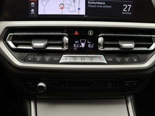 BMW Řada 3 2,0 320d 140 kW xDrive ADVANTAGE sedan - Foto 16