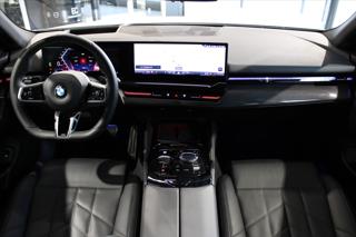 BMW Řada 5 540d xDrive M Sport DAProf / Pano / NezTop sedan - Foto 15