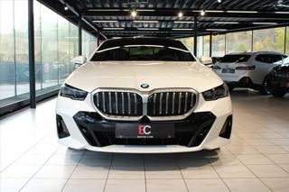 BMW Řada 5 540d xDrive M Sport DAProf / Pano / NezTop sedan - Foto 3